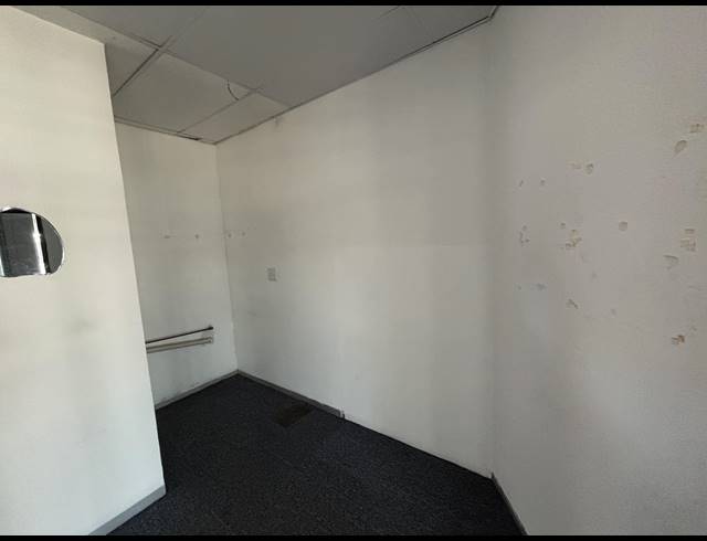 46M² OFFICE TO LET IN LA LUCIA